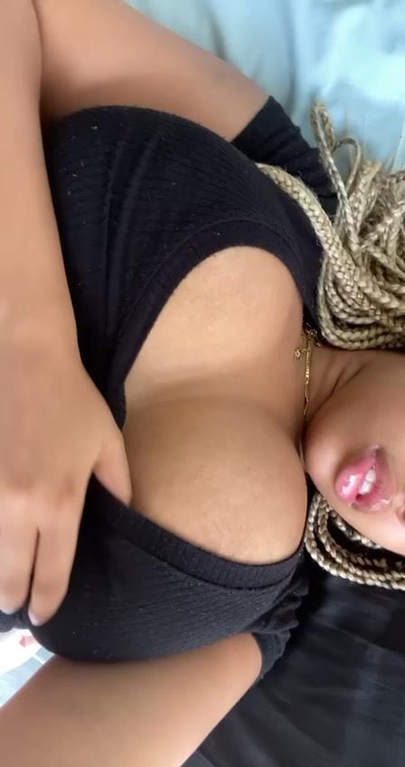 Amteur Ebony Teen Flashing Her Big Tits