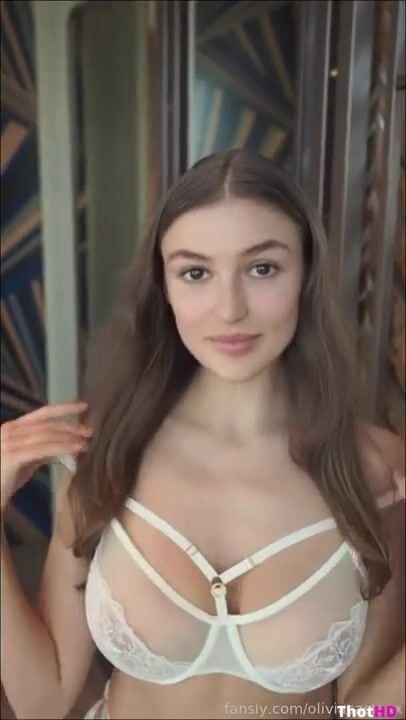Olivia Casta Fansly Showing Her Jumbo Tittys