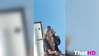 Elena Kamperi Outdoor Breast ONLY FANS
