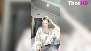 Lindsey Pelas Sexy Live Stream Nude Show of