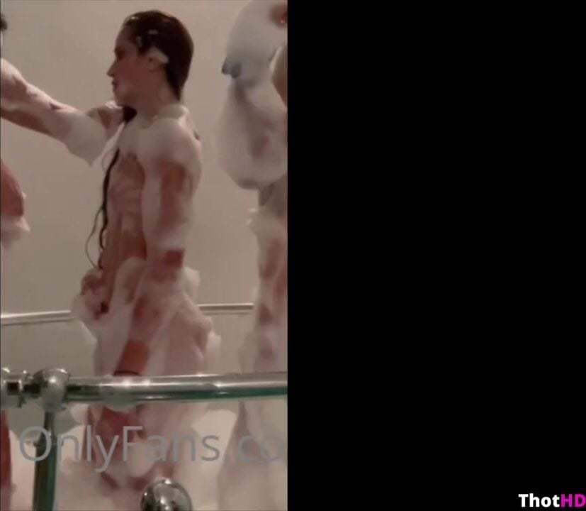 Emmarb Full Nude Bubble Bath Tittys Booty Pussy ONLYFANS Video