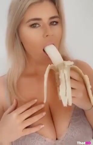 Holly-Daze Coffey Banana OF