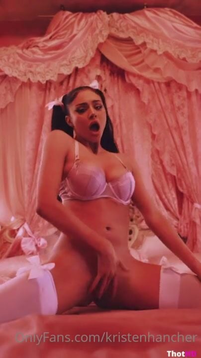 Kristen Hancher Masturbate only fans