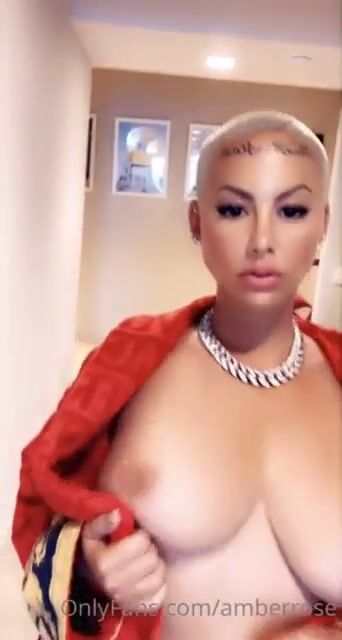 Amber Rose Bouncing Boobs Nude OF