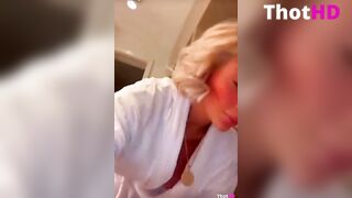 Model Roz Nip Slip Video