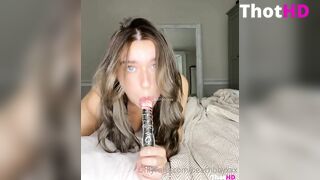 Daisy Drew Masturbating