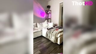 bby star Three Sexy Thots Showing