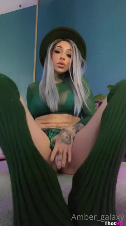Salem Sinner: Witchy Warmth