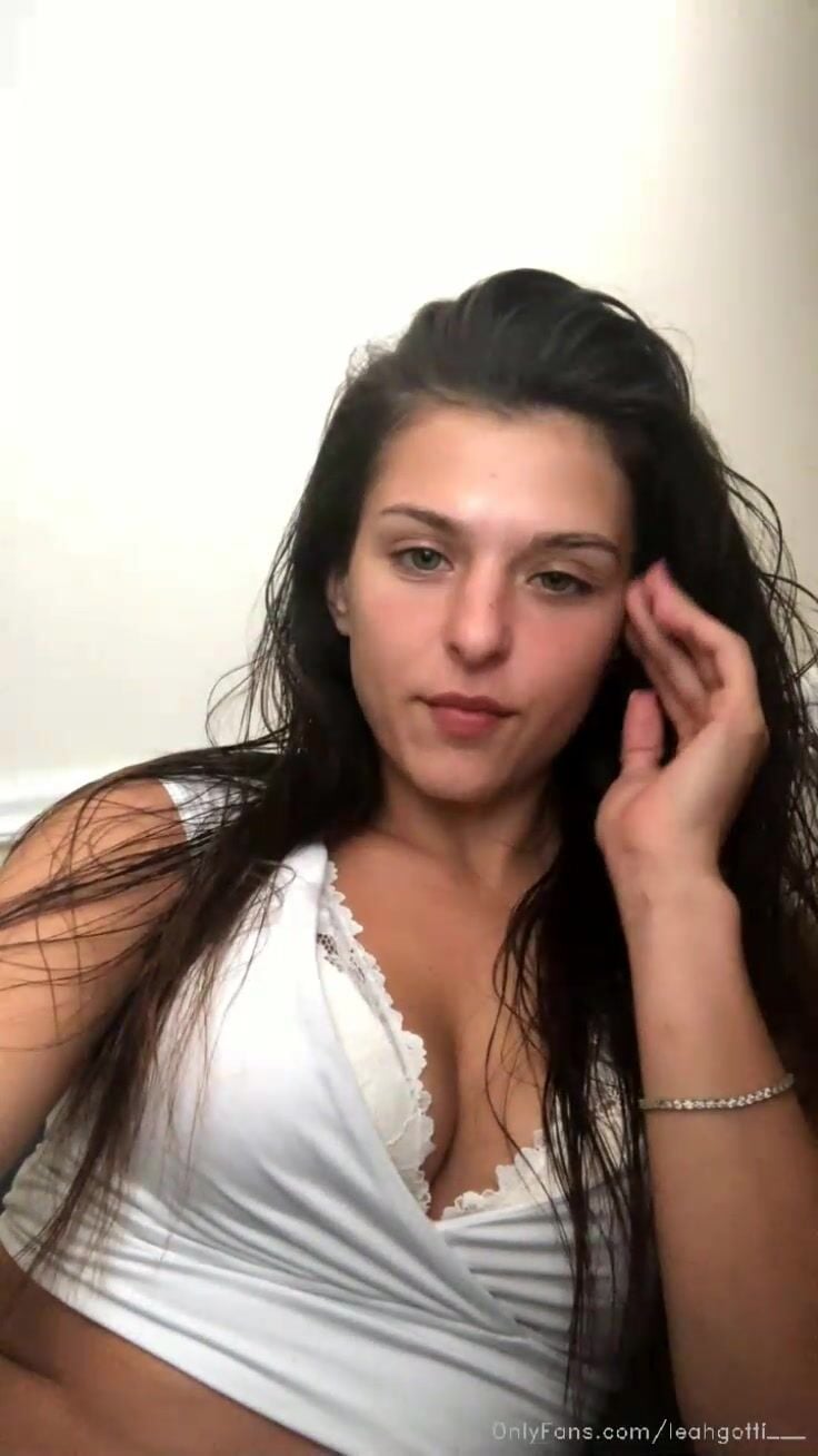 Leah Gotti Striptease onlyfans