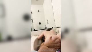 Tayler Hills Bathtub Fuck