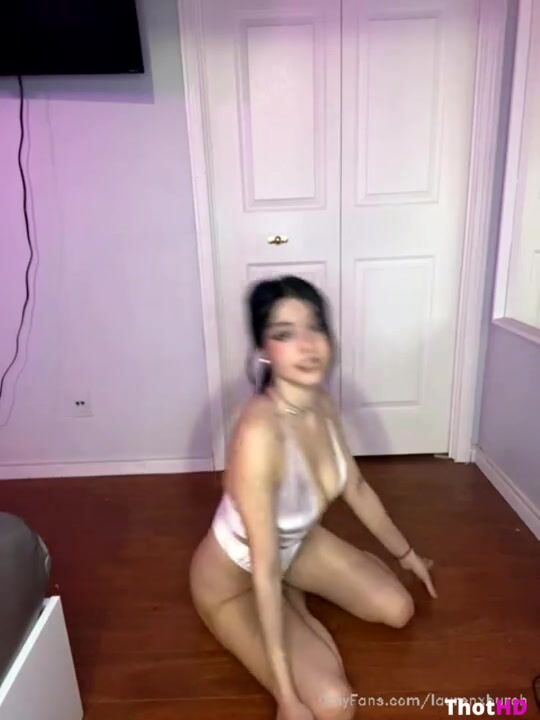 Lauren Burch Flexible Leaks of