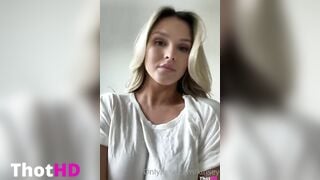 Kinsey Wolanski Braless OF
