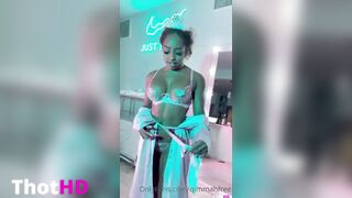 Qimmah Russo Striptease ONLY FANS