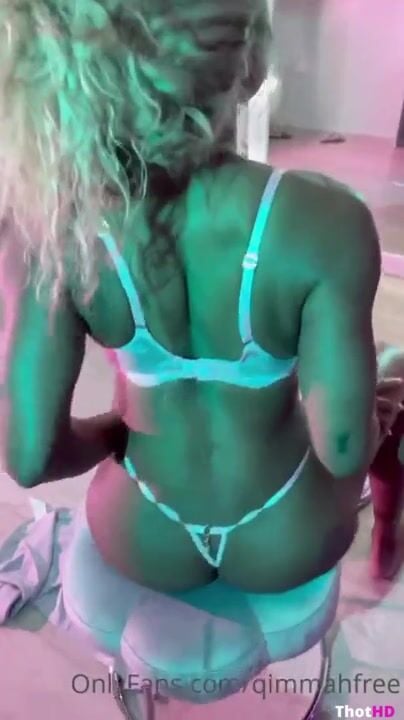 Qimmah Russo Striptease ONLY FANS