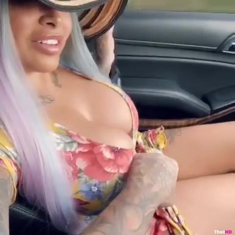 Brittanya Razavi Leaks OF 27
