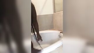 Sukihana Bathtub Dildo Ride OF