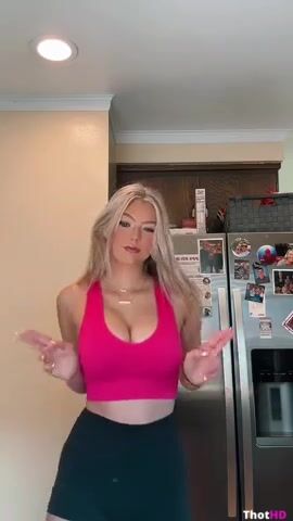 Hailey Sigmond of Leaks Non Nude 2